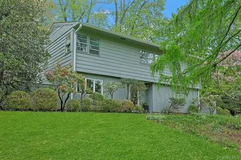 29 Maplewood Way Pleasantville NY 10570