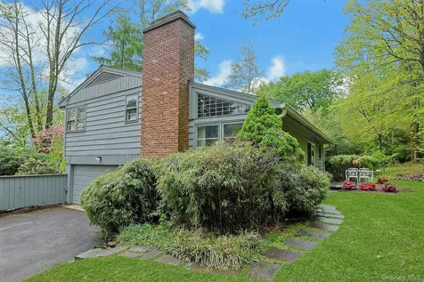 29 Maplewood Way Pleasantville NY 10570