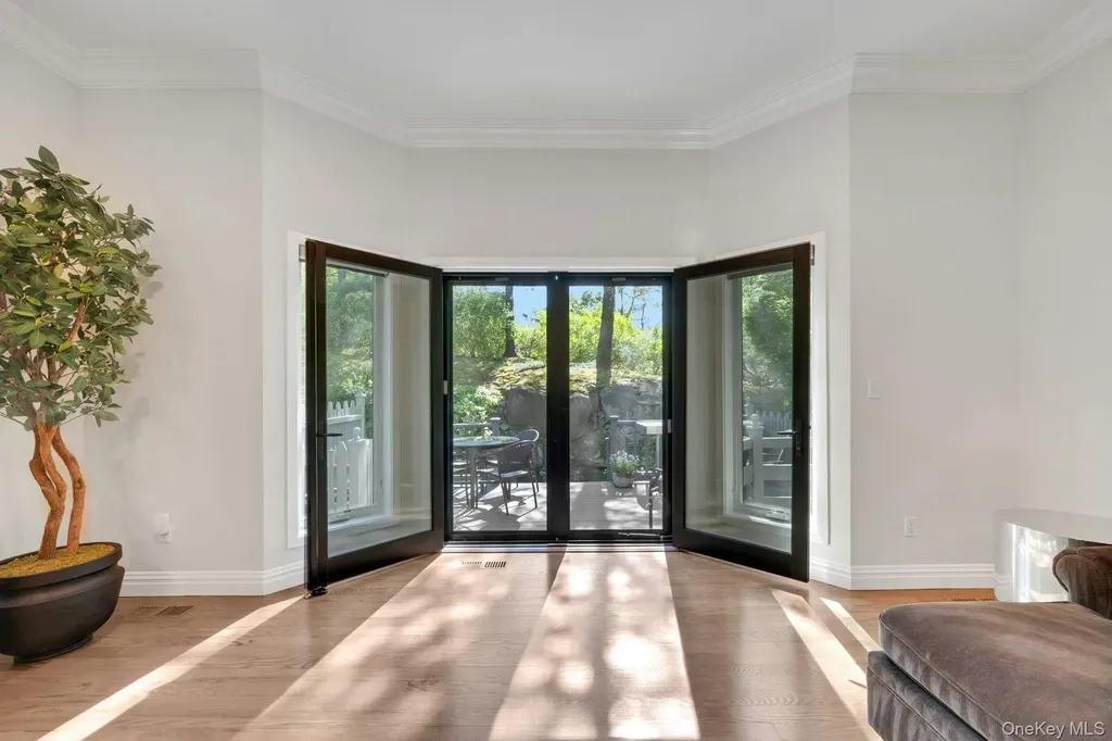229 Boulder Ridge Road Scarsdale NY 10583