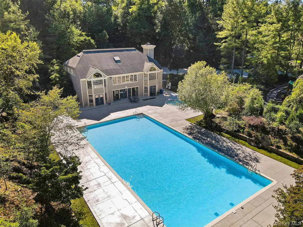 229 Boulder Ridge Road Scarsdale NY 10583