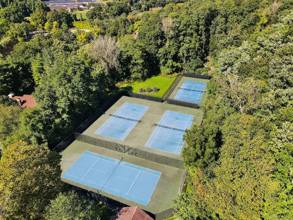 229 Boulder Ridge Road Scarsdale NY 10583