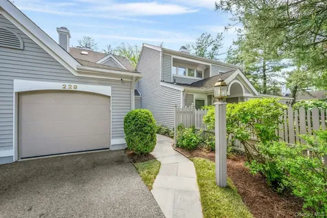 229 Boulder Ridge Road Scarsdale NY 10583
