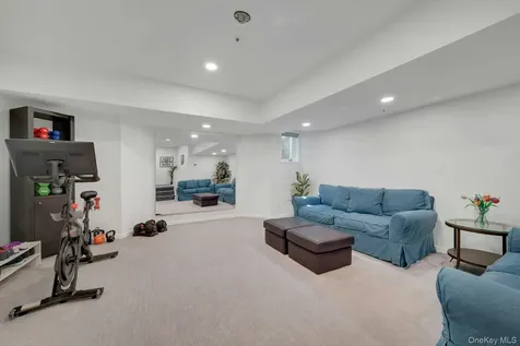 229 Boulder Ridge Road Scarsdale NY 10583