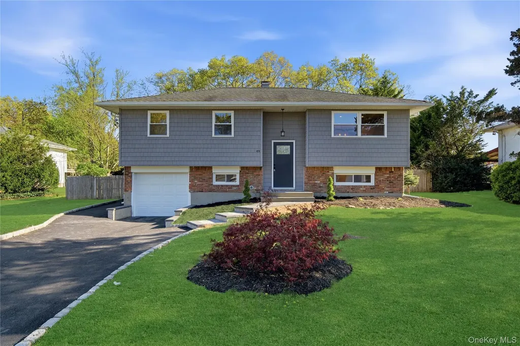 49 Sandy Hollow Drive Smithtown NY 11787