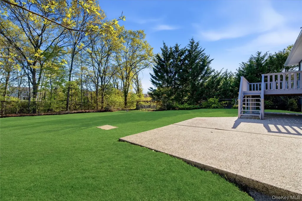 49 Sandy Hollow Drive Smithtown NY 11787