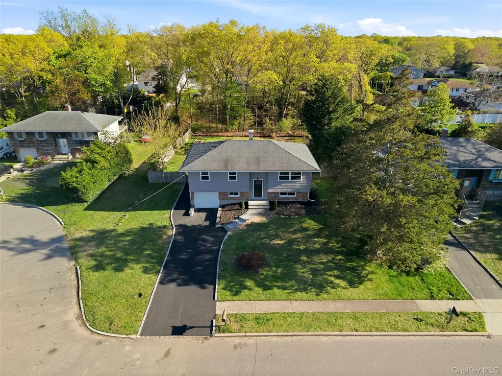 49 Sandy Hollow Drive Smithtown NY 11787