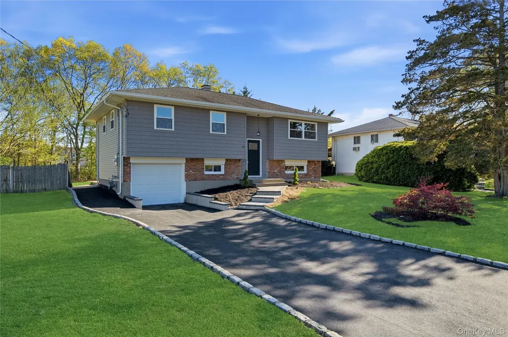 49 Sandy Hollow Drive Smithtown NY 11787