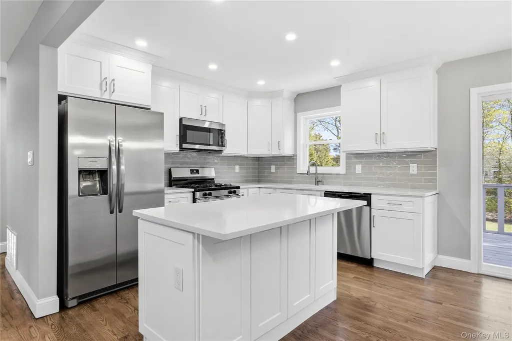 49 Sandy Hollow Drive Smithtown NY 11787