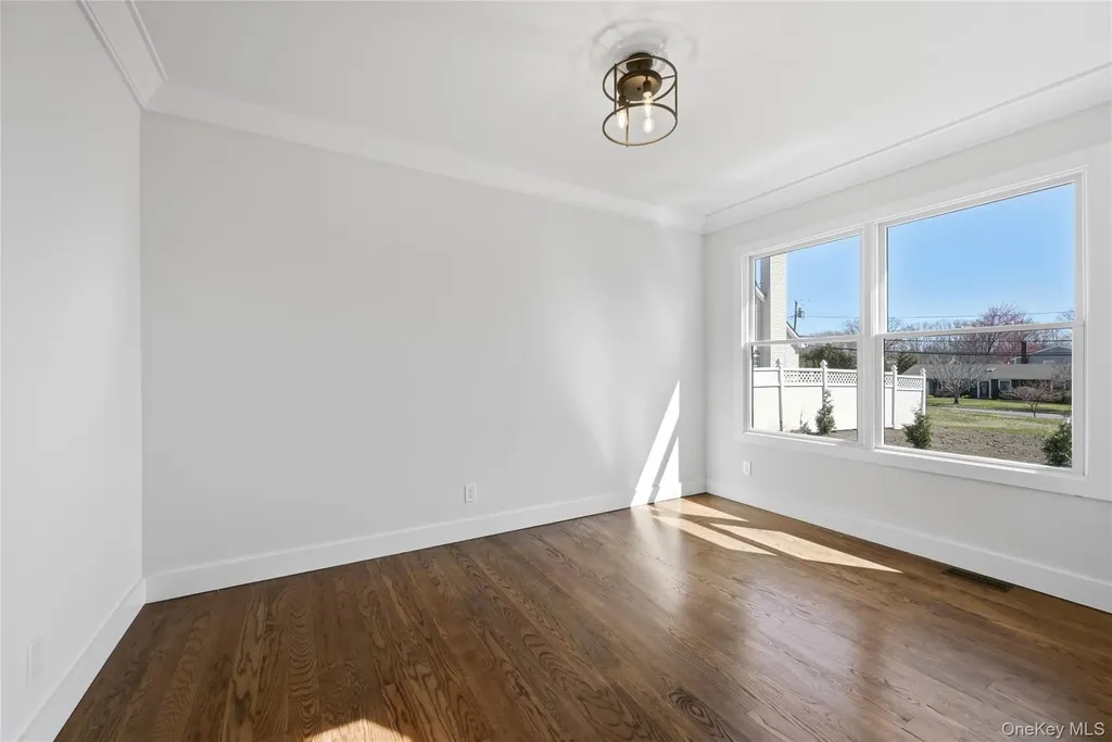 112 S Hillside Avenue Nesconset NY 11767
