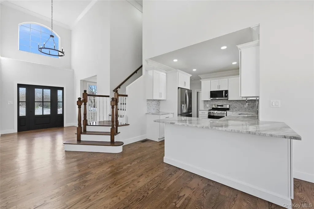 112 S Hillside Avenue Nesconset NY 11767