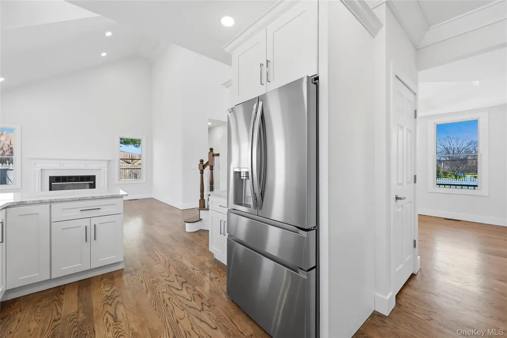 112 S Hillside Avenue Nesconset NY 11767