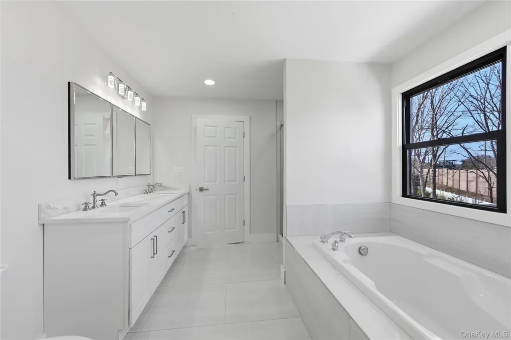 112 S Hillside Avenue Nesconset NY 11767