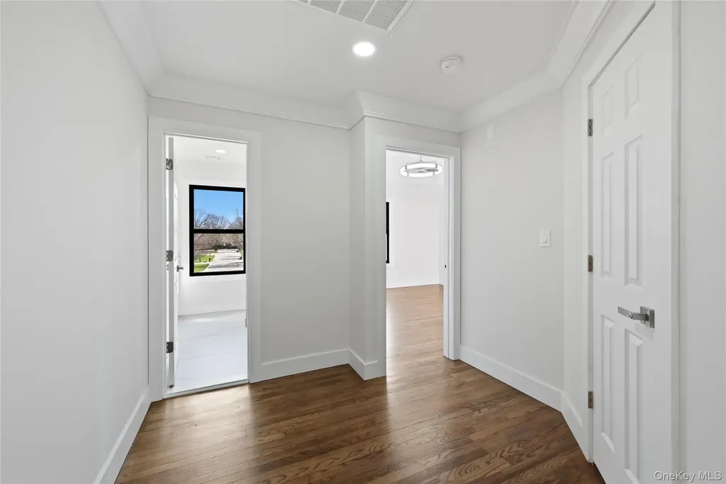 112 S Hillside Avenue Nesconset NY 11767