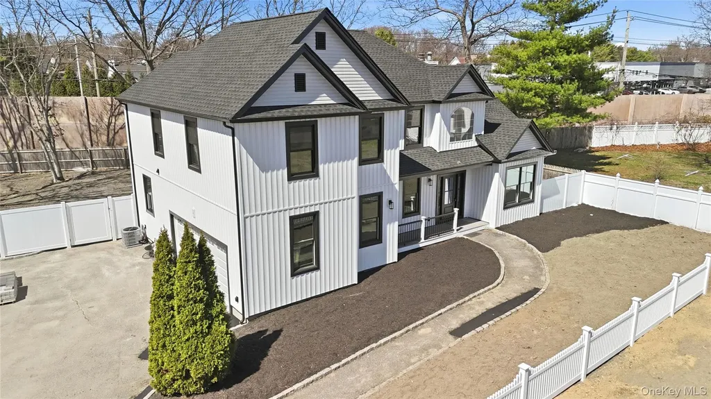 112 S Hillside Avenue Nesconset NY 11767