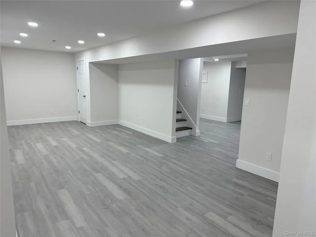 112 S Hillside Avenue Nesconset NY 11767