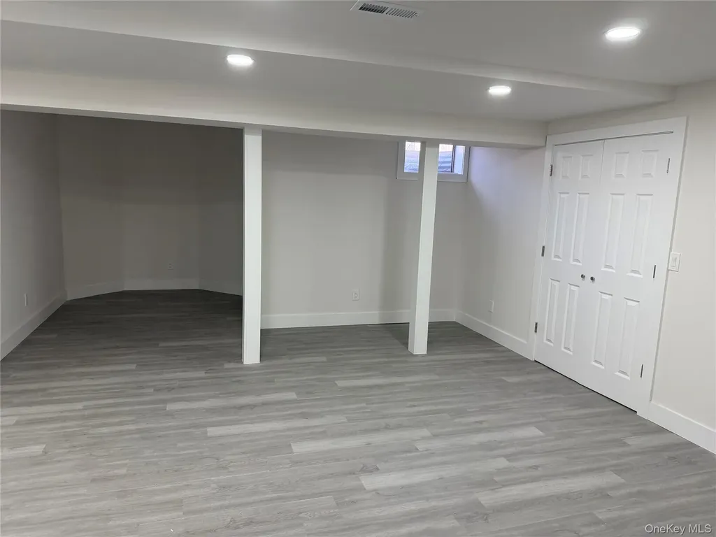 112 S Hillside Avenue Nesconset NY 11767