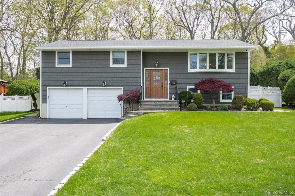 25 Fisher Road Commack NY 11725