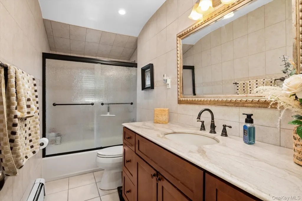 25 Fisher Road Commack NY 11725