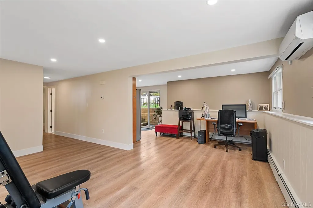 25 Fisher Road Commack NY 11725