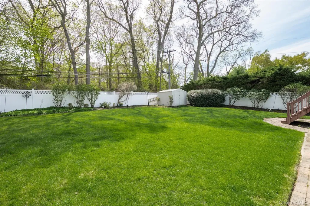 25 Fisher Road Commack NY 11725