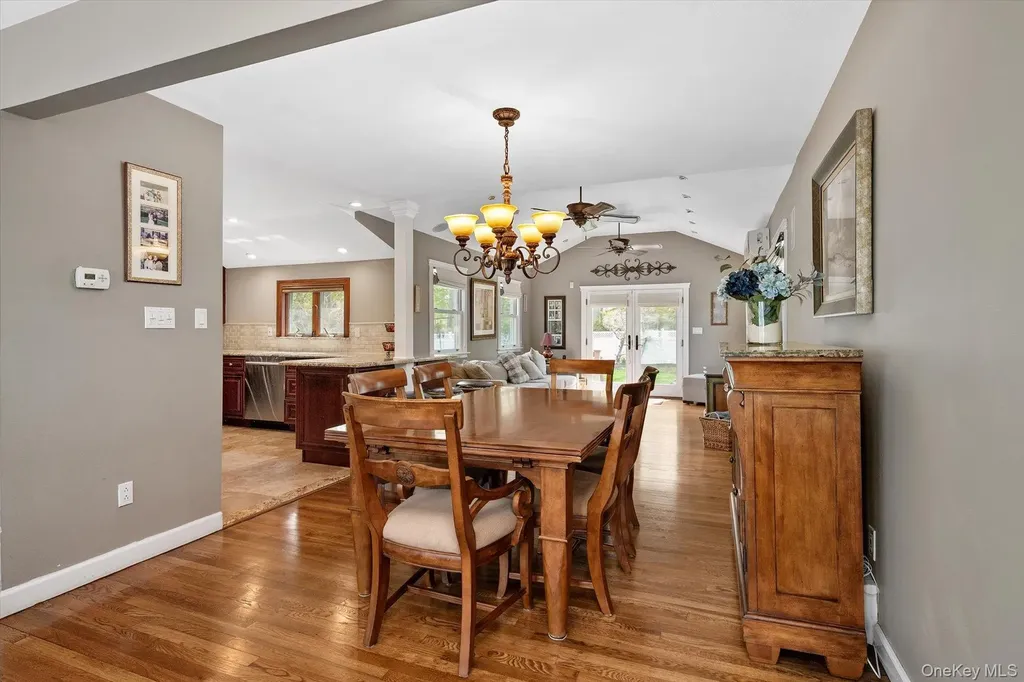 25 Fisher Road Commack NY 11725