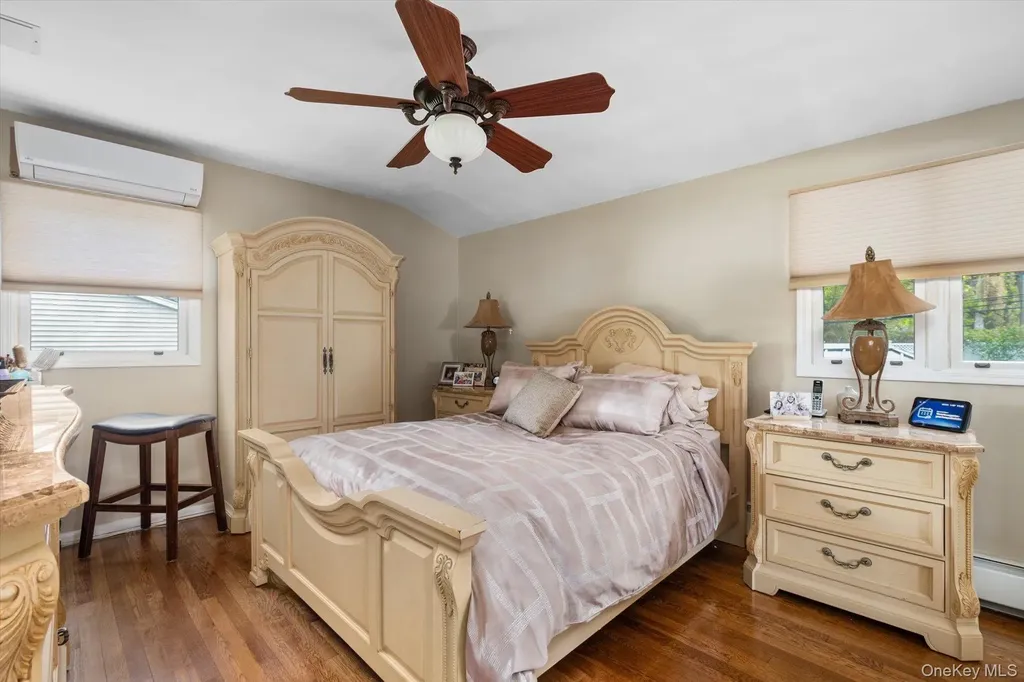 25 Fisher Road Commack NY 11725