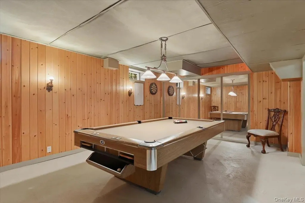 44 Scofield Road Pound Ridge NY 10576