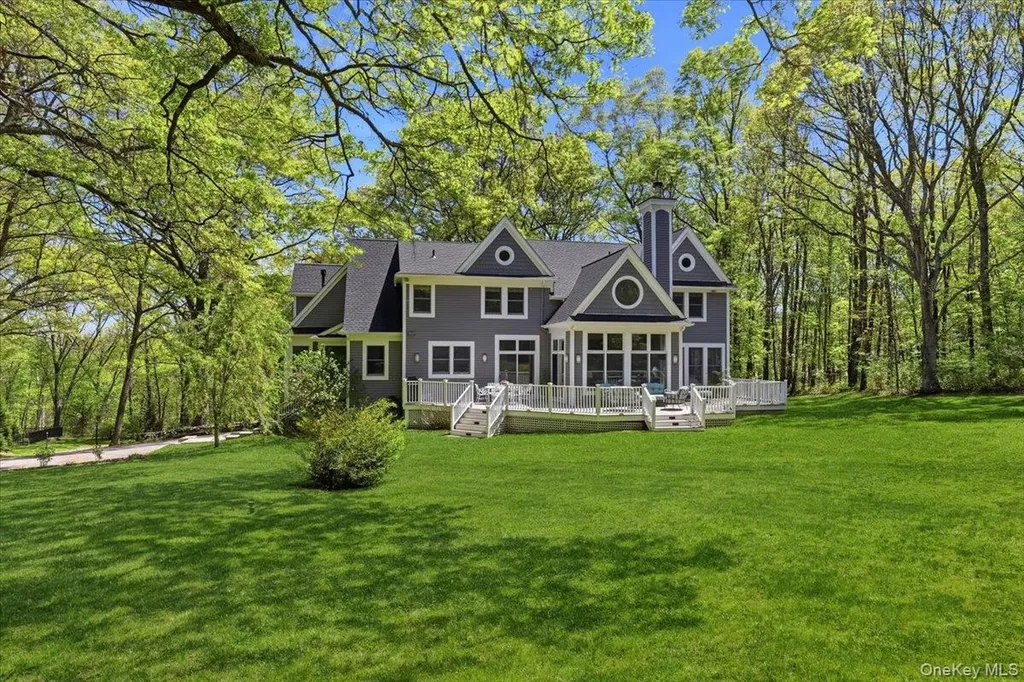 44 Scofield Road Pound Ridge NY 10576