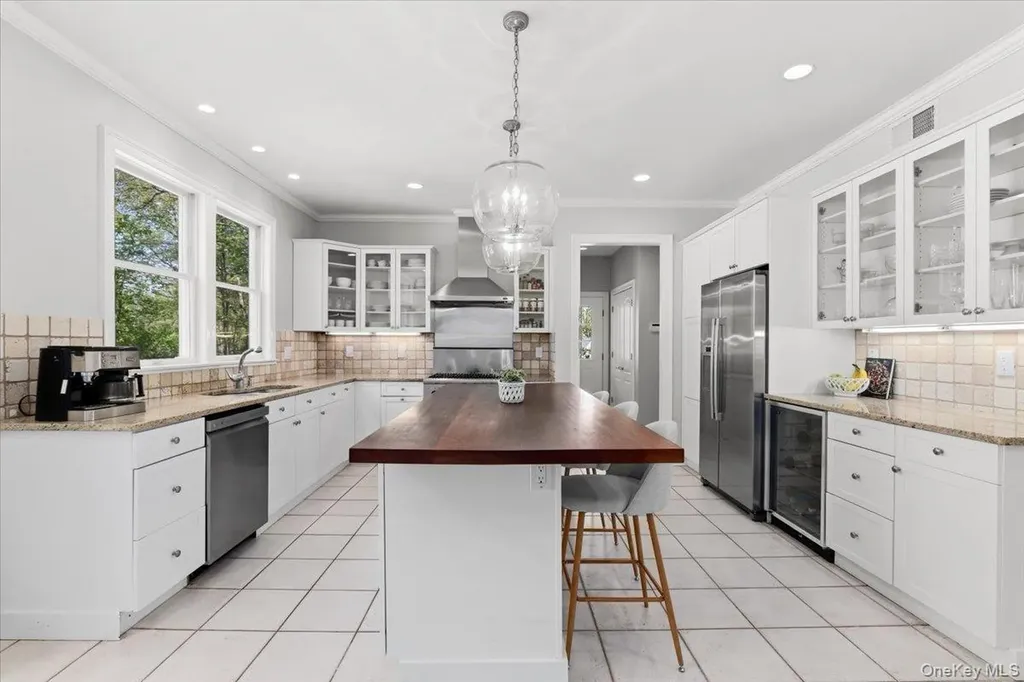44 Scofield Road Pound Ridge NY 10576