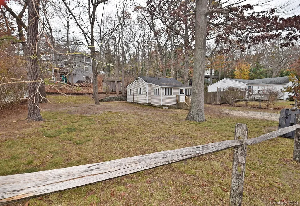 229 Locust Drive Rocky Point NY 11778