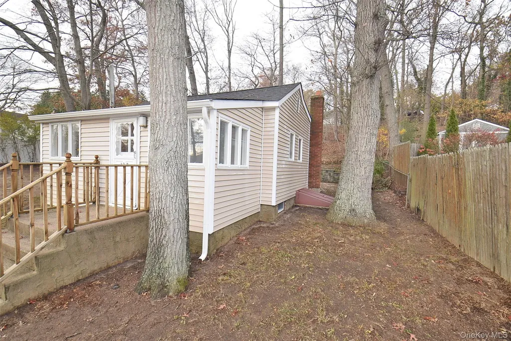 229 Locust Drive Rocky Point NY 11778