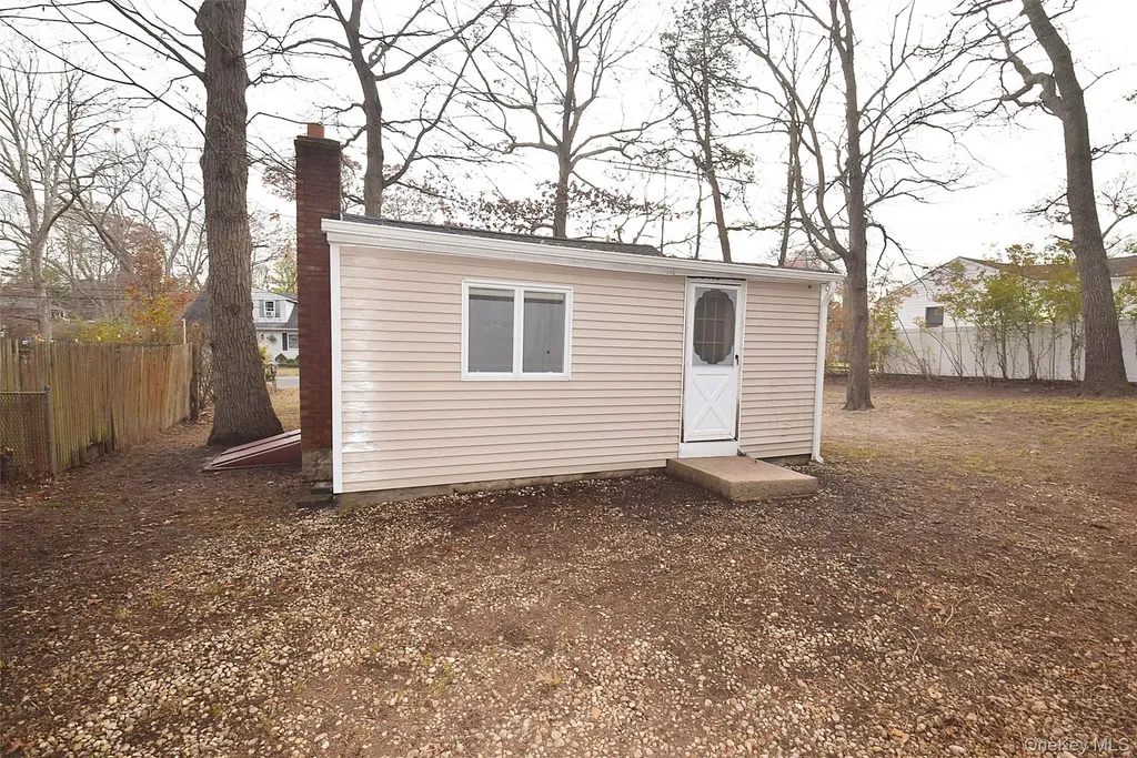 229 Locust Drive Rocky Point NY 11778