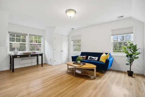 5 Continental Road Scarsdale NY 10583