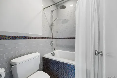 5 Continental Road Scarsdale NY 10583