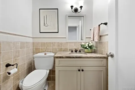 5 Continental Road Scarsdale NY 10583