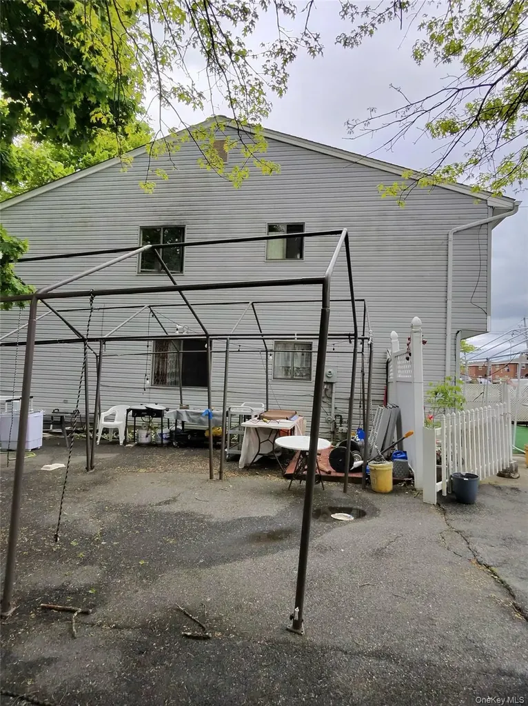 22 Slinn Avenue Spring Valley NY 10977