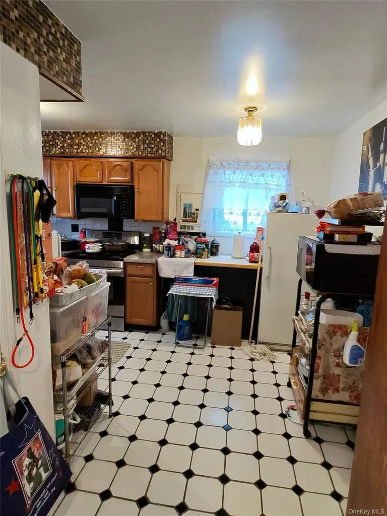 22 Slinn Avenue Spring Valley NY 10977