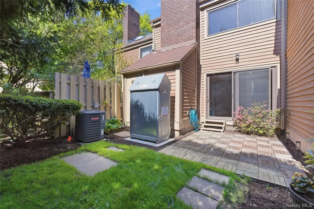 245 Treetop Crescent Rye Brook NY 10573