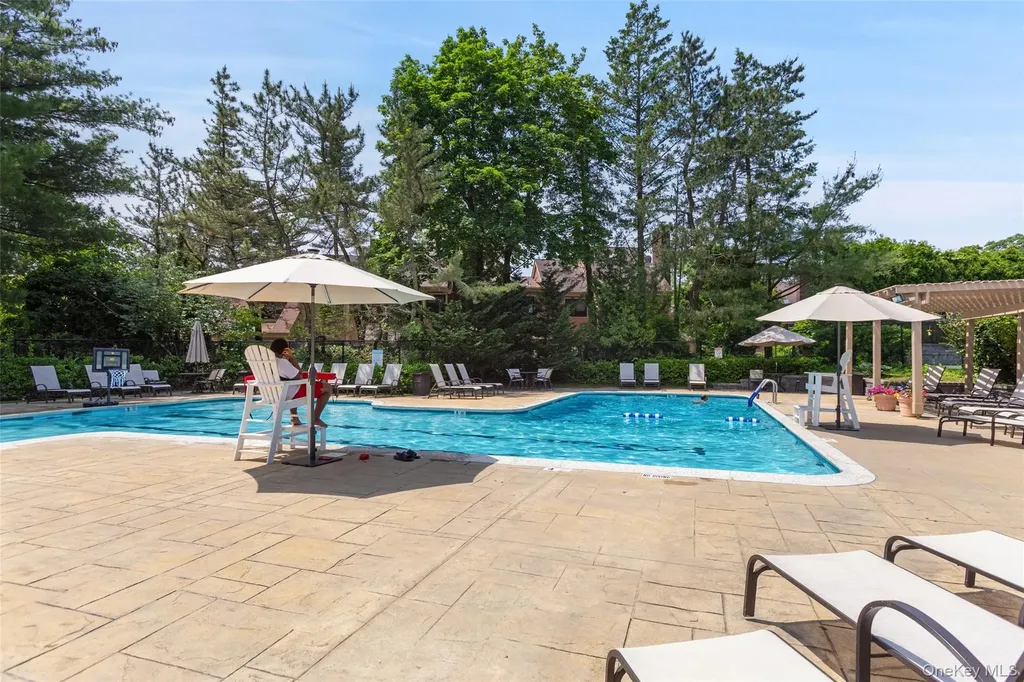 245 Treetop Crescent Rye Brook NY 10573