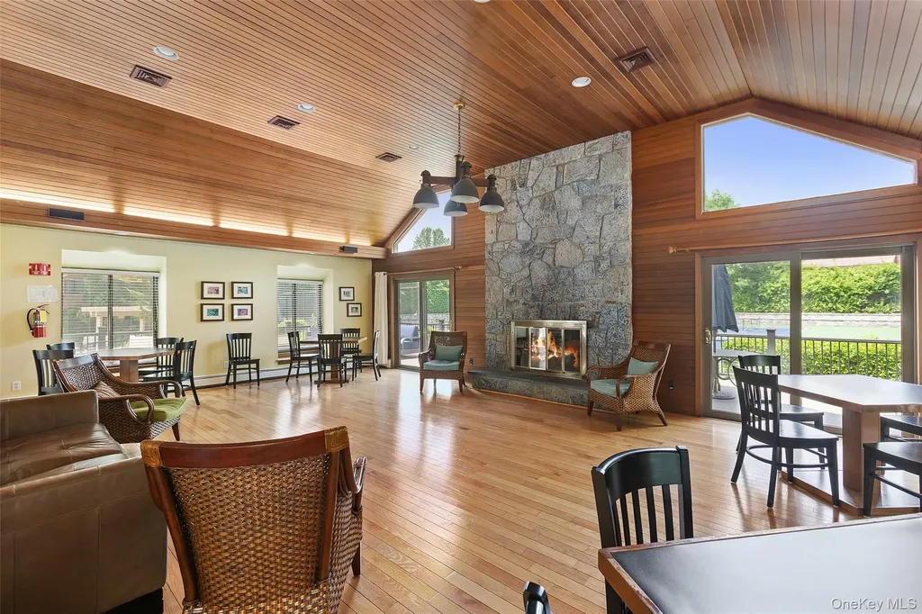 245 Treetop Crescent Rye Brook NY 10573