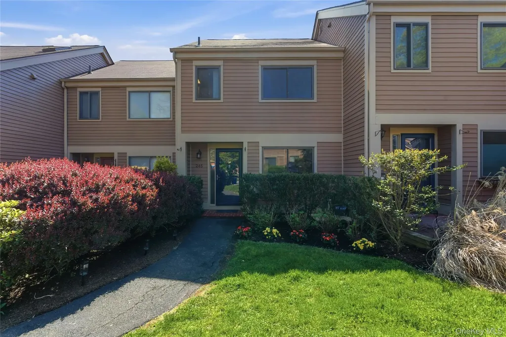 245 Treetop Crescent Rye Brook NY 10573