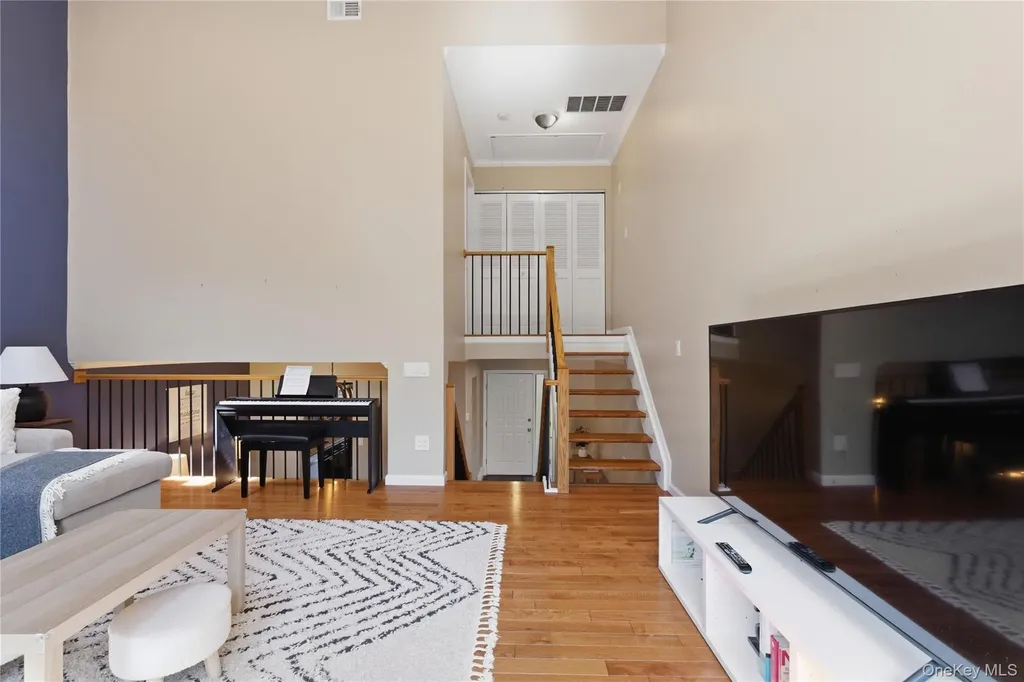 245 Treetop Crescent Rye Brook NY 10573