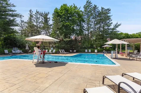 245 Treetop Crescent Rye Brook NY 10573
