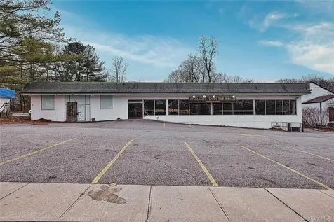 80 E Main Street Huntington NY 11743