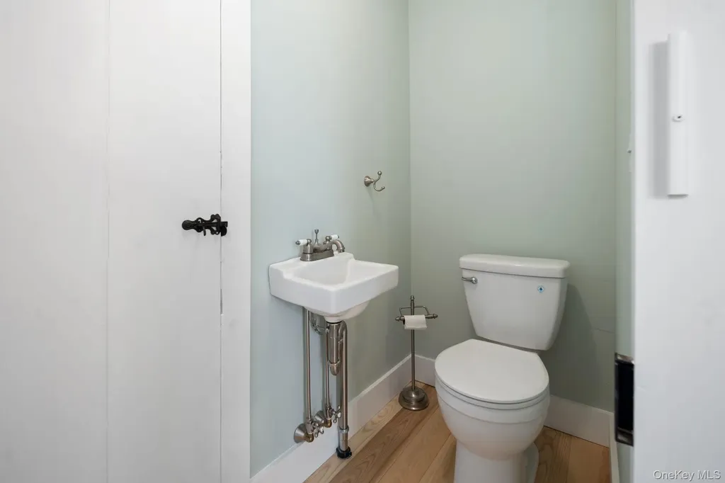 259 Main Street Call Listing Agent NY 12122