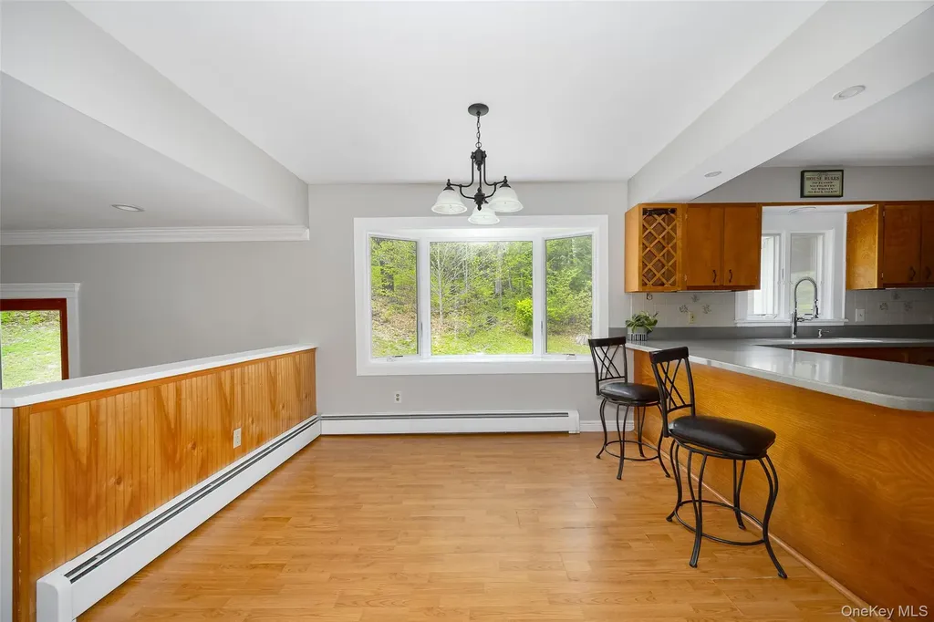 25 Hudson Drive Hyde Park NY 12538