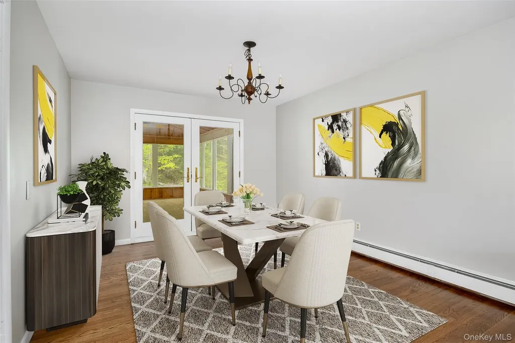 25 Hudson Drive Hyde Park NY 12538