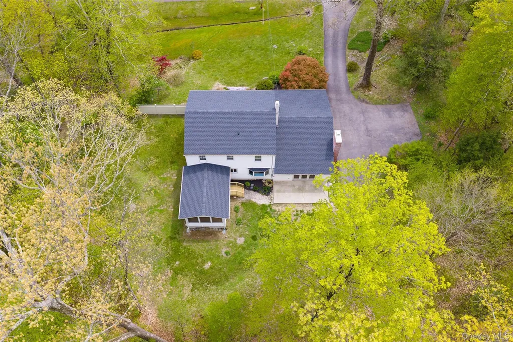 25 Hudson Drive Hyde Park NY 12538