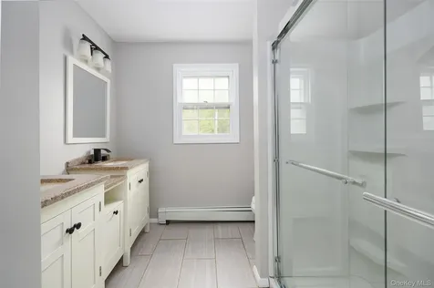 25 Hudson Drive Hyde Park NY 12538