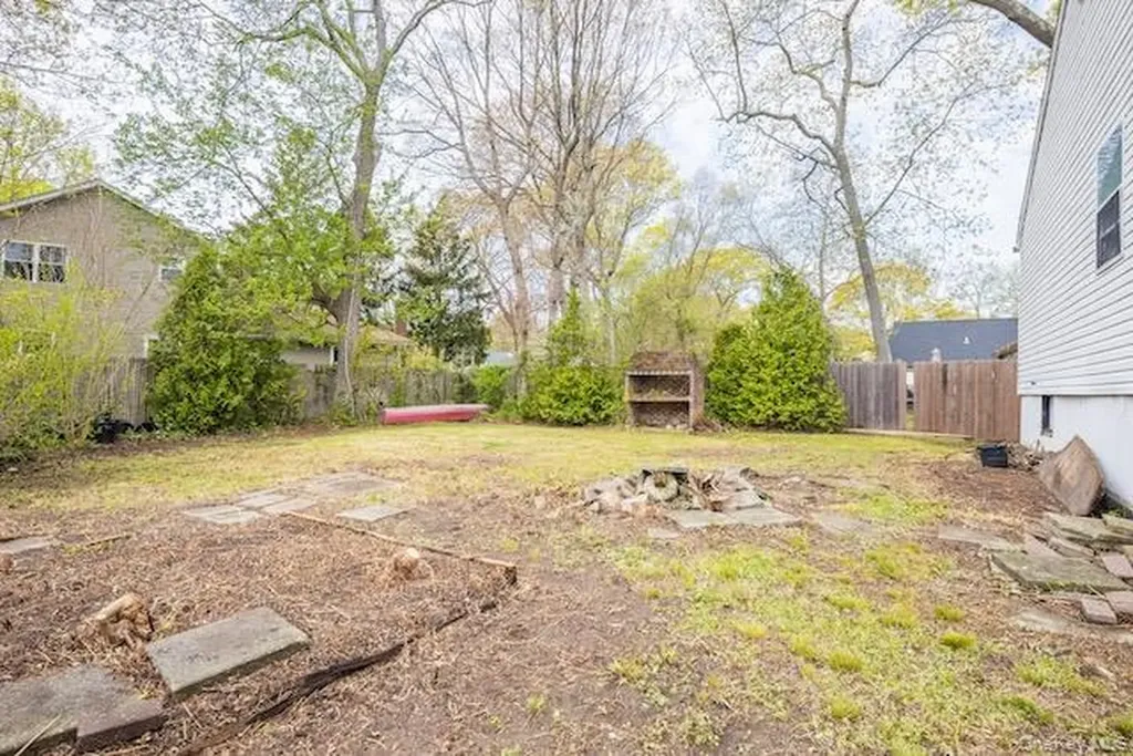 148 Wavecrest Drive Mastic Beach NY 11951